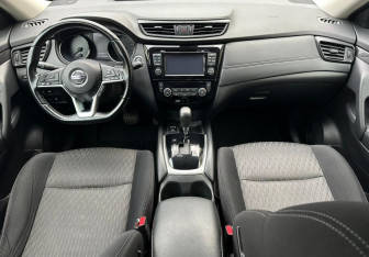 Подержанный автомобиль Nissan X-Trail 2019 года (11 фото)
