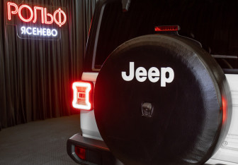 Подержанный автомобиль Jeep Wrangler 2020 года (27 фото)