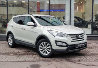 Подержанный автомобиль Hyundai Santa Fe 2013 года (3 фото)
