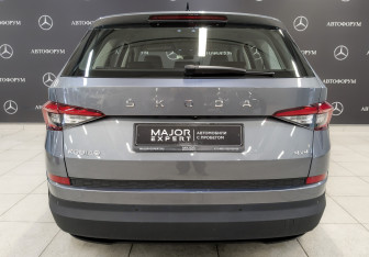 Подержанный автомобиль Skoda Kodiaq 2021 года (6 фото)