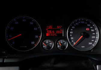 Подержанный автомобиль Volkswagen Jetta Sedan 2007 года (9 фото)