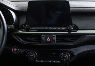 Подержанный автомобиль Kia Cerato Sedan 2021 года (8 фото)