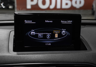 Подержанный автомобиль Audi Q3 2016 года (19 фото)