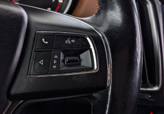 Подержанный автомобиль Maserati Levante 2017 года (29 фото)