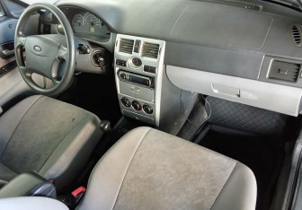 Подержанный автомобиль LADA (ВАЗ) Priora Sedan 2008 года (9 фото)