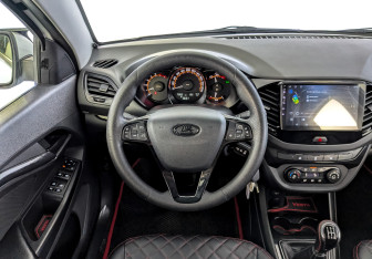 Подержанный автомобиль LADA (ВАЗ) Vesta Sedan 2019 года (21 фото)