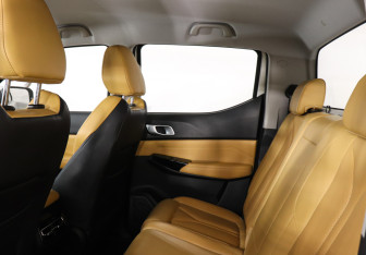 Подержанный автомобиль Changan Hunter Plus 2024 года (10 фото)