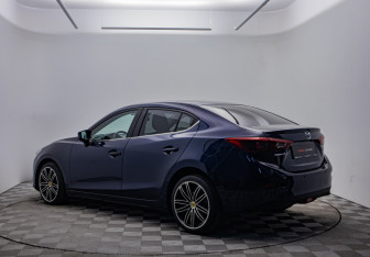 Подержанный автомобиль Mazda 3 Sedan 2014 года (7 фото)