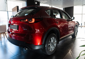 Новый Mazda CX-5 2025 (4 фото)