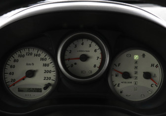 Подержанный автомобиль Toyota RAV4 2001 года (7 фото)