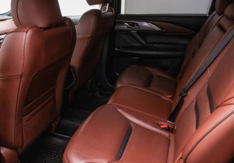 Подержанный автомобиль Mazda CX-9 2019 года (11 фото)