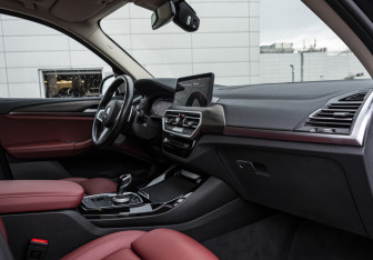 Подержанный автомобиль BMW X3 2021 года (17 фото)