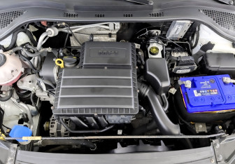 Подержанный автомобиль Skoda Rapid Liftback 2022 года (9 фото)