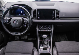 Подержанный автомобиль Skoda Karoq 2021 года (13 фото)