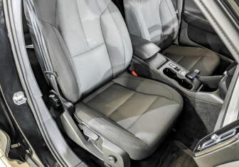 Подержанный автомобиль Volvo XC40 2021 года (24 фото)