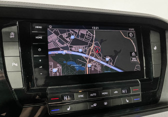 Подержанный автомобиль Volkswagen Touareg 2019 года (17 фото)