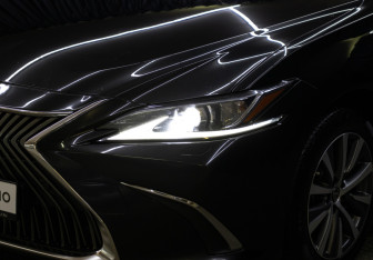 Подержанный автомобиль Lexus ES 2018 года (26 фото)