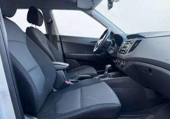 Подержанный автомобиль Hyundai Creta 2019 года (10 фото)