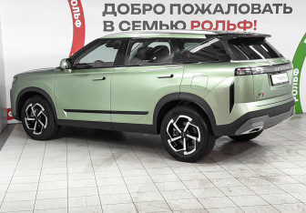 Подержанный автомобиль Jaecoo J7 2024 года (5 фото)