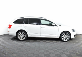 Подержанный автомобиль Skoda Octavia Wagon 2015 года (4 фото)