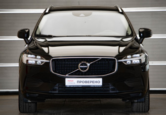 Подержанный автомобиль Volvo XC60 2019 года (2 фото)