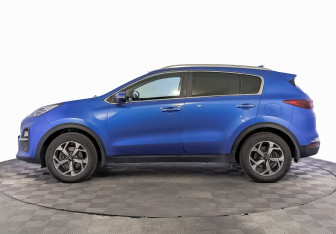 Подержанный автомобиль Kia Sportage 2021 года (8 фото)
