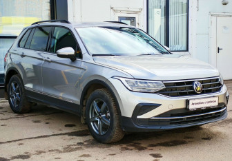 Подержанный автомобиль Volkswagen Tiguan 2021 года (3 фото)