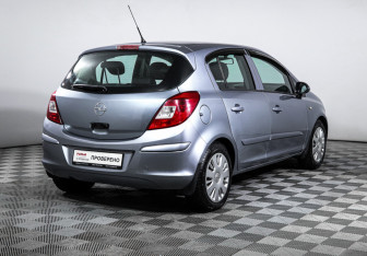 Подержанный автомобиль Opel Corsa 2006 года (5 фото)