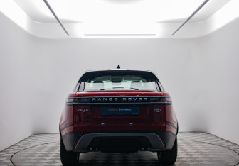 Подержанный автомобиль Land Rover Range Rover Velar 2018 года (6 фото)