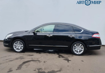 Подержанный автомобиль Nissan Teana 2012 года (8 фото)