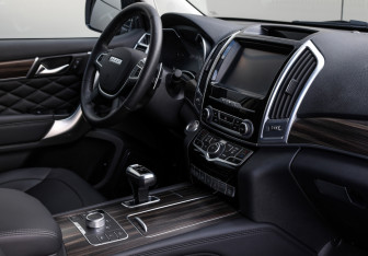 Подержанный автомобиль Haval H9 2022 года (11 фото)