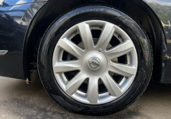 Подержанный автомобиль Nissan Teana 2011 года (9 фото)