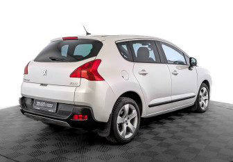 Подержанный автомобиль Peugeot 3008 2013 года (5 фото)
