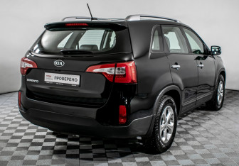 Подержанный автомобиль Kia Sorento 2014 года (5 фото)