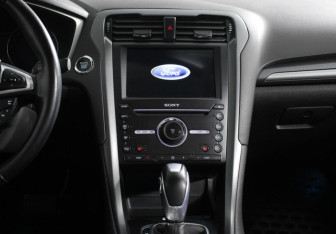 Подержанный автомобиль Ford Mondeo Sedan 2019 года (9 фото)