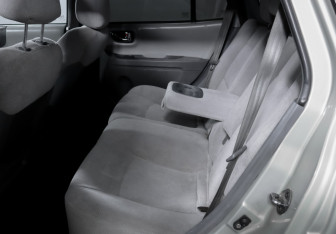 Подержанный автомобиль Hyundai Santa Fe 2008 года (10 фото)