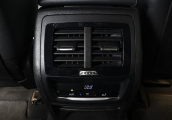 Подержанный автомобиль BMW X4 2019 года (13 фото)