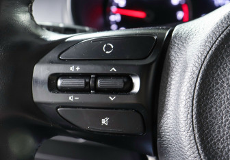 Подержанный автомобиль Kia Rio Hatchback 2019 года (15 фото)