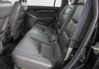 Подержанный автомобиль Toyota Land Cruiser Prado 2008 года (11 фото)