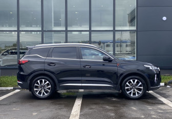 Подержанный автомобиль Chery Tiggo 7 Pro Max 2023 года (4 фото)