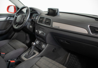 Подержанный автомобиль Audi Q3 2014 года (9 фото)