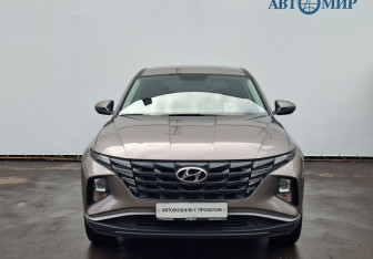 Подержанный автомобиль Hyundai Tucson 2021 года (2 фото)
