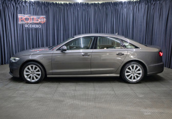 Подержанный автомобиль Audi A6 Sedan 2015 года (8 фото)