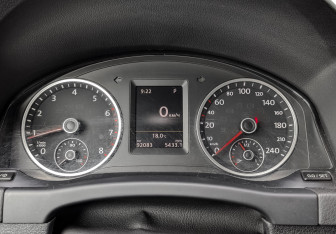 Подержанный автомобиль Volkswagen Tiguan 2015 года (16 фото)