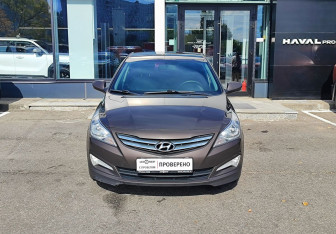 Подержанный автомобиль Hyundai Solaris Sedan 2016 года (2 фото)
