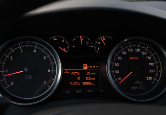 Подержанный автомобиль Peugeot 508 Sedan 2012 года (9 фото)