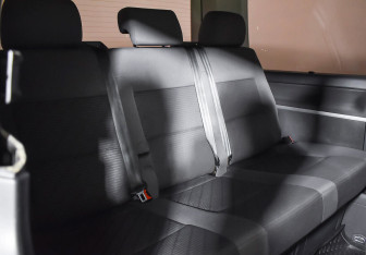 Подержанный автомобиль Volkswagen Multivan 2013 года (16 фото)