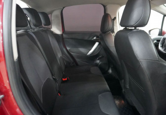 Подержанный автомобиль Citroen C3 Hatchback 2010 года (13 фото)