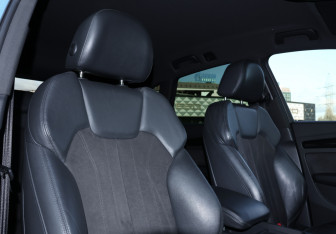 Подержанный автомобиль Audi Q5 2019 года (14 фото)