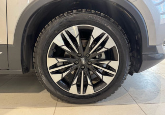 Подержанный автомобиль FAW Bestune T77 2023 года (20 фото)